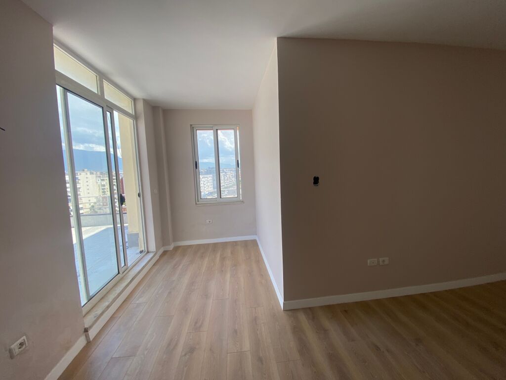 Appartamento 2+1+2+ Veranda in vendita Complesso Astir Fratari !