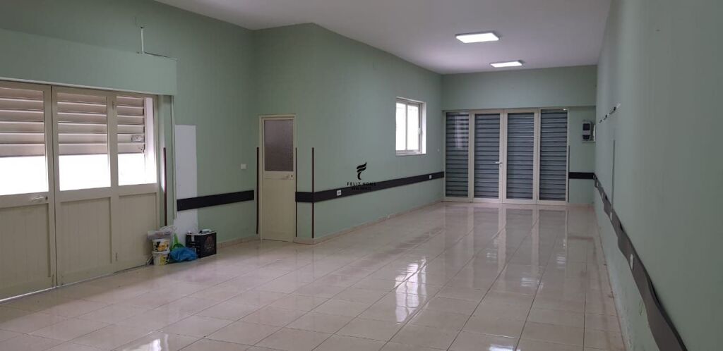 NEGOZIO IN AFFITTO 100M2 VIA BARDHYL 100.000 LEKE FH-73175