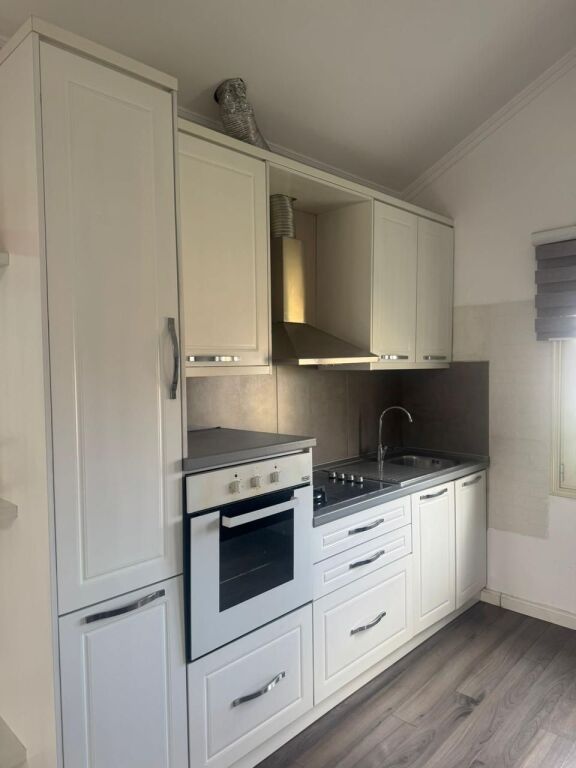 🏡 2+1 In Affitto In Via Pjetër Budi – Parcheggio &amp; Cortile Privato ✨