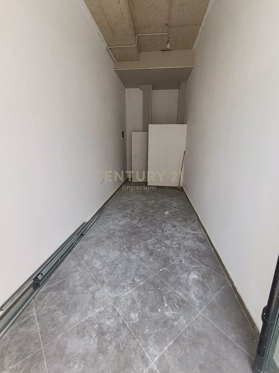 Ambient Komercial për Qira – Rruga Karl Gega 1,200 € /Muaj