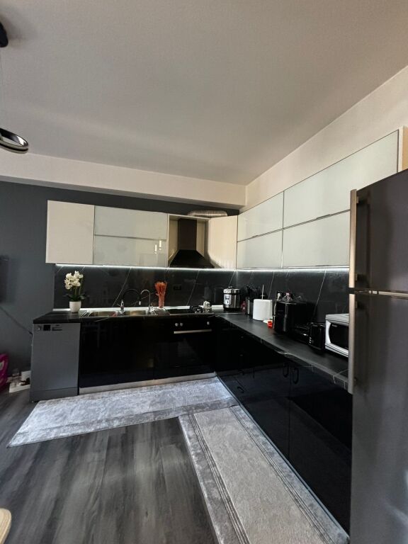 🏡Apartament 1+1 për shitje te Rruga Endri Keko, pranë Maternitetit të Ri.