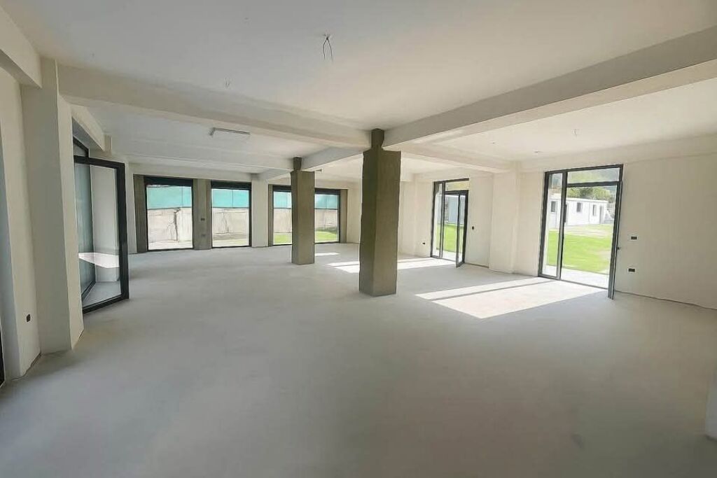 SERVICE UNIT FOR RENT  LAND - BERZHITE, TIRANA