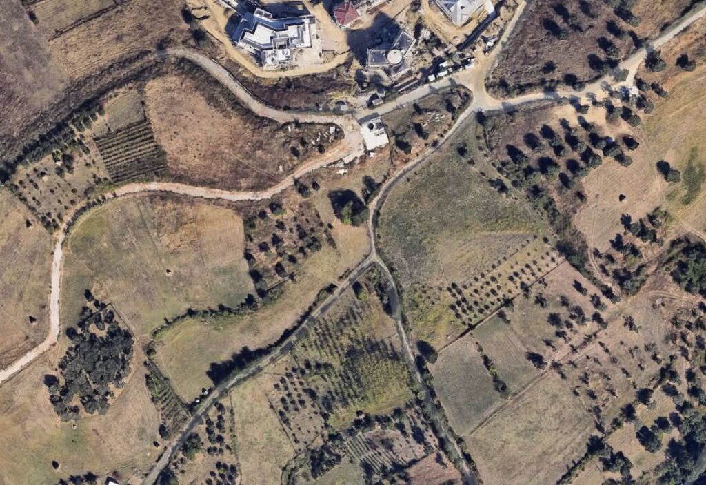 TERRENO IN VENDITA 4100 M2 - MULLET, VICINO A ROLLING HILLS