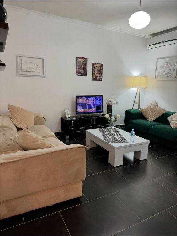 Apartament 2+1 me qera tek Bar Oslo ne Brryl
