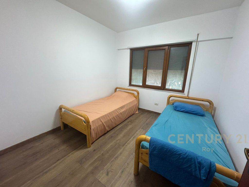 SHITET APARTAMENT 2+1 VIJE E PARE ME DETIN NE MALIN E ROBIT , DURRES !