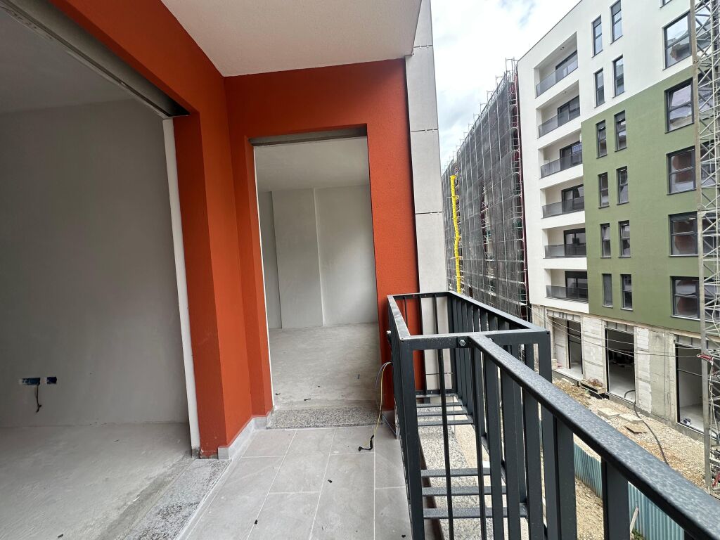 Shitet Apartament 1+1 SpaceCity , Paskuqan
