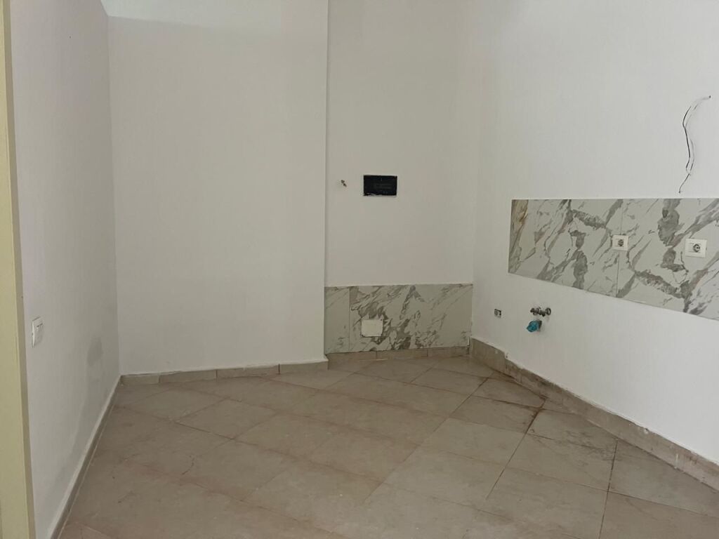 Vendita | Ambjent Biznesi | Astir | 135000 €