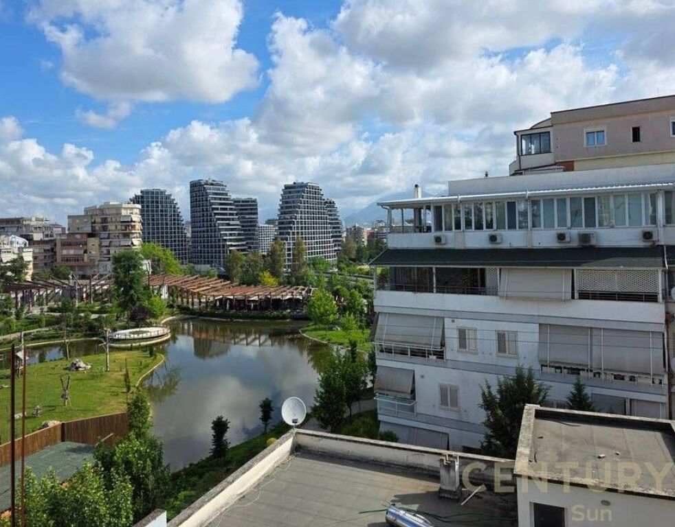 APARTAMENT 2+1+2 PRANE KOPSHTIT ZOOLOGJIK