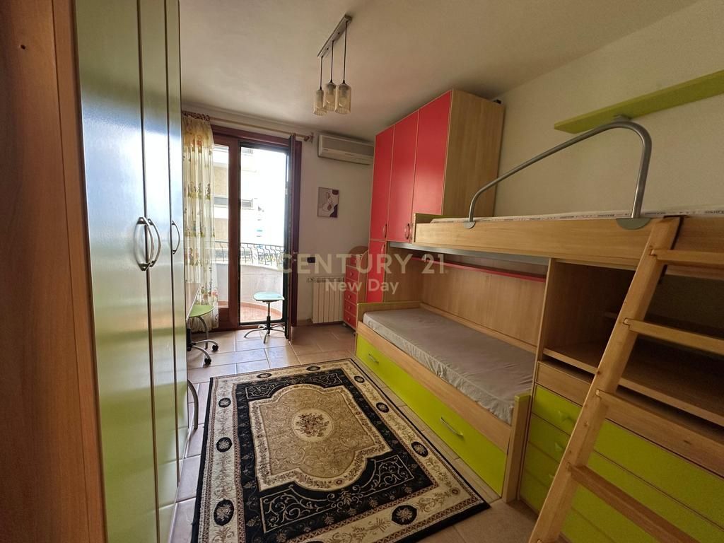 Appartamento 2+1+2 In Affitto a Vollga, Durrës - 650€ | 117 m²