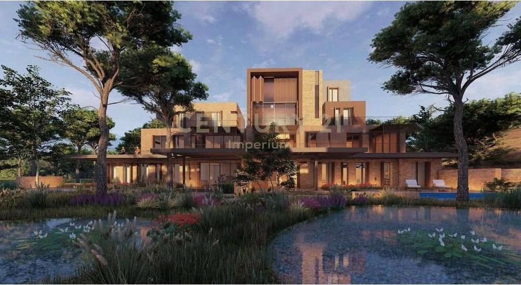 Luxury Apartment 3+1+2 with Large Veranda and Private Pool in Lura 5!