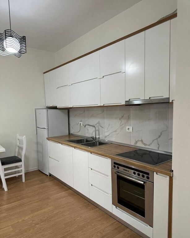 Rent | Apartament 1 + 1 | Materniteti i Ri | 500 €/month