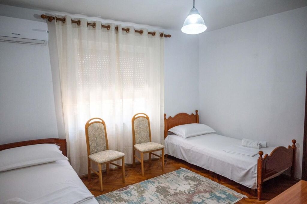 Apartament 3+1 Tek Pazari Ri