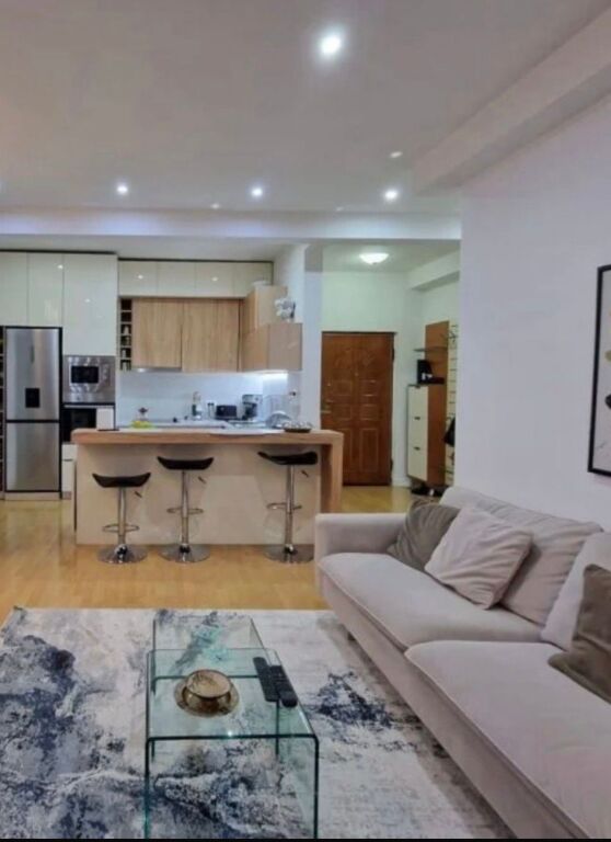 Shitet apartament 3+1+2 Mine Peza