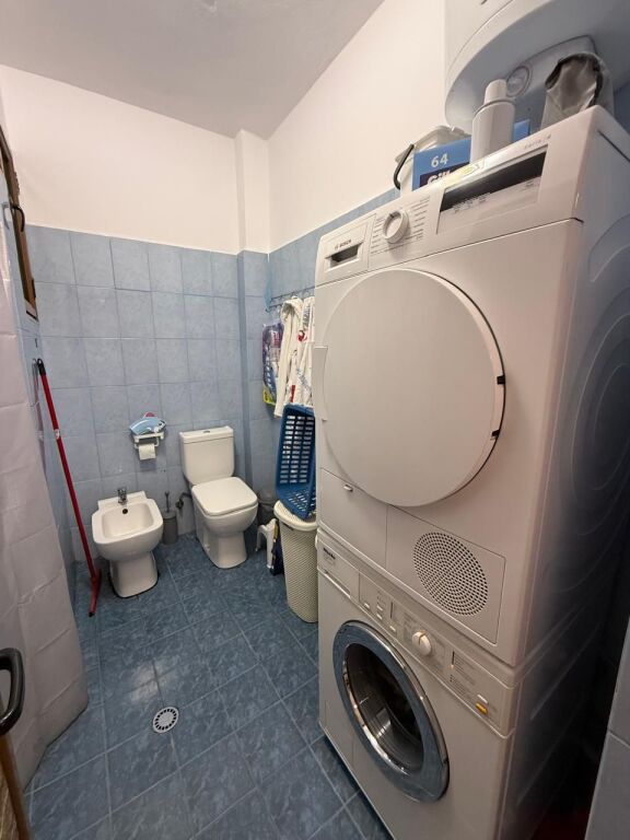Appartamento 1+1 In Vendita Vicino ai Palazzi Çabej, Yzberish