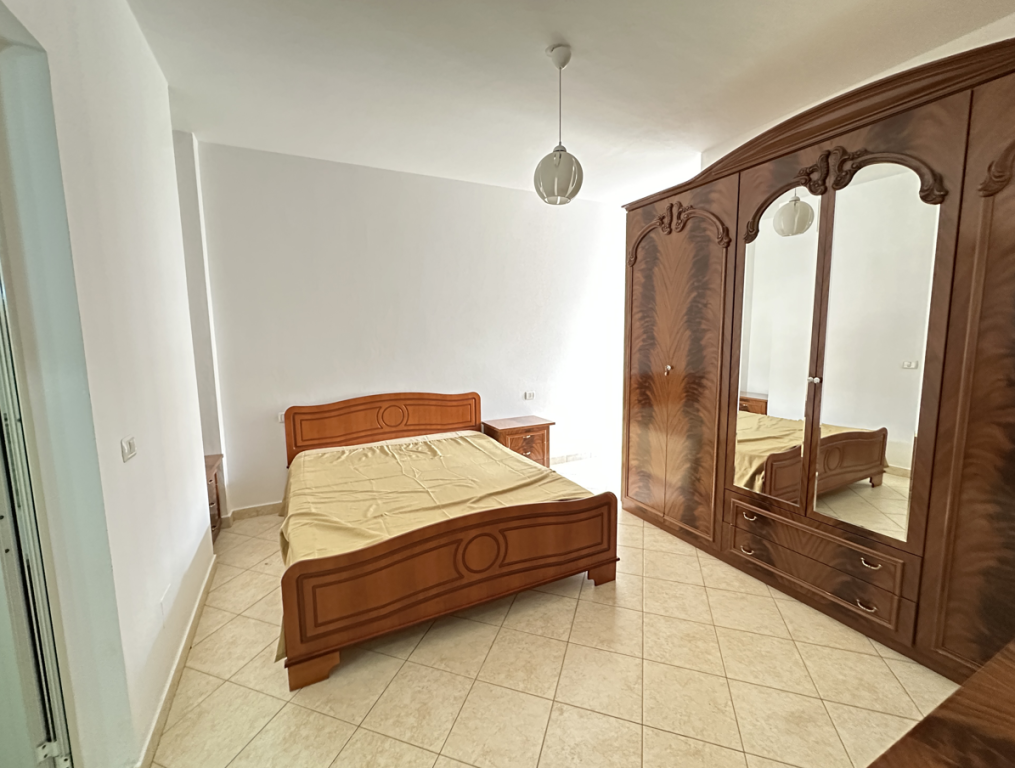 Rent, Apartment 3+1+2, Panorama Street, Tirana. Empire68993
