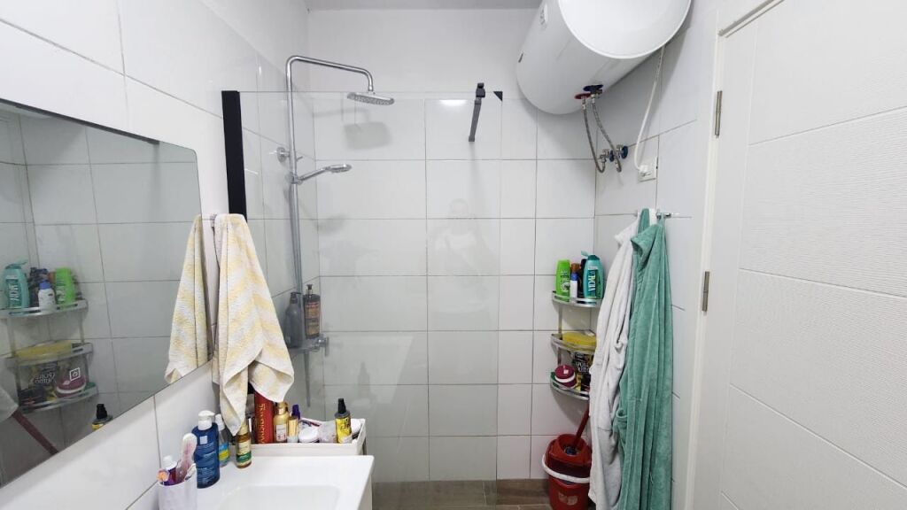 Vendesi in vendita 1+1 a Yzberisht