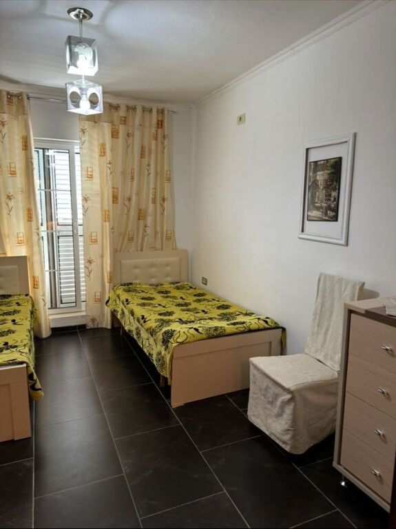 Apartament 2+1 me qera tek Bar Oslo ne Brryl