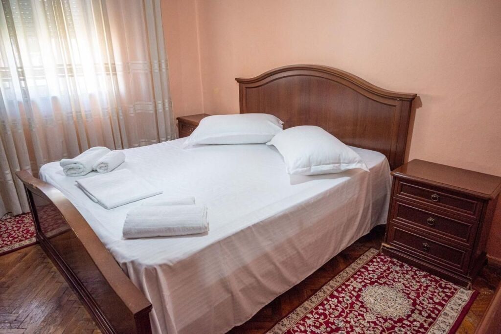 Apartament 2+1 Tek Pazari ri