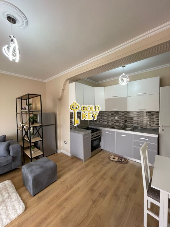 🏡 APPARTAMENTO 1+1 IN VENDITA CON BALCONE – QUARTIERE 6, EX DISTRETTO