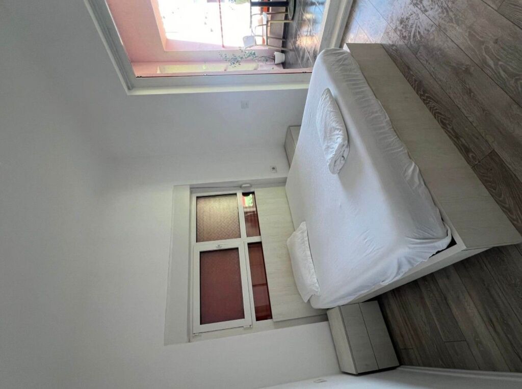 🏠 Shitet apartament 2+1 tek Mangalem 21
