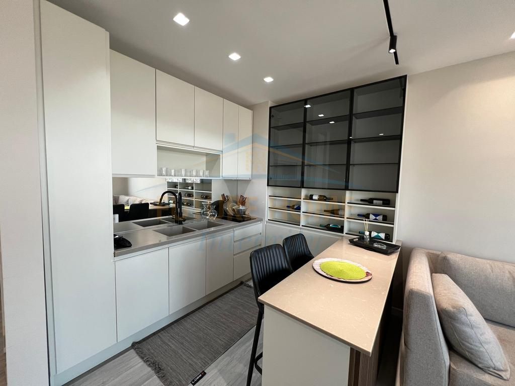 In vendita, Appartamento 1+1+Veranda+Guardaroba, Sauk, Tirana.