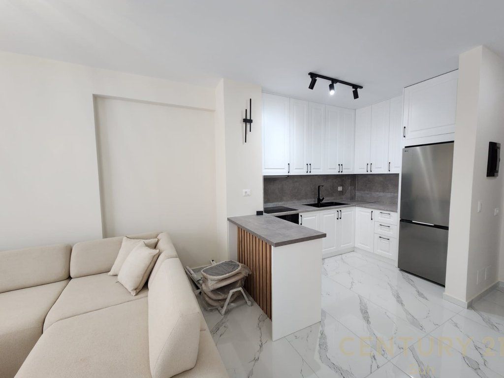 JEPET APARTAMEN 2+1 ME QIRA PRANE REPORT TV 850 € /Muaj Sip. Totale  84m2