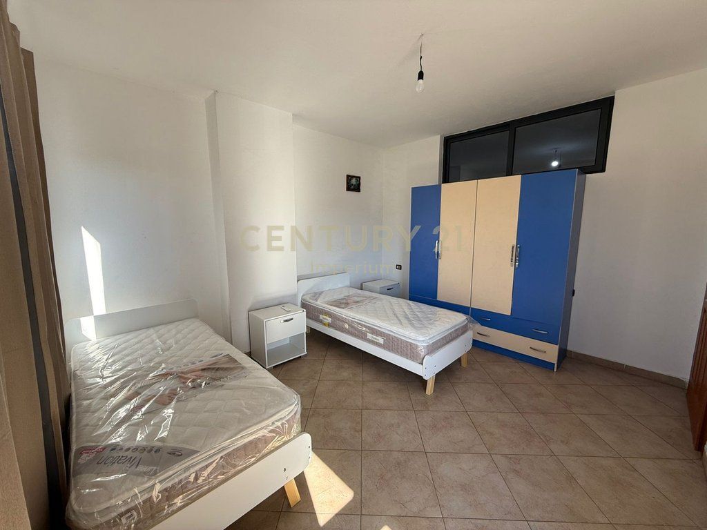 Apartament 2+1 me qira në Bulevardin Migjeni, Yzberish!