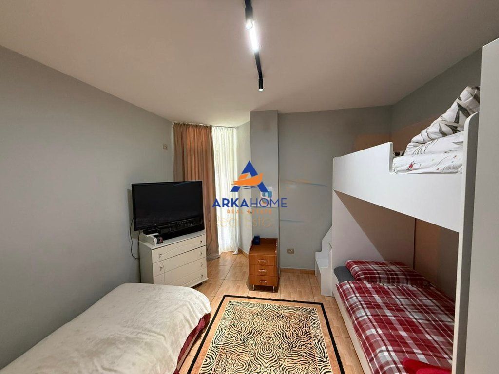 VENDESI APPARTAMENTO 2+1+BALCONE "TE ZOGU I ZI" 230.000 EURO