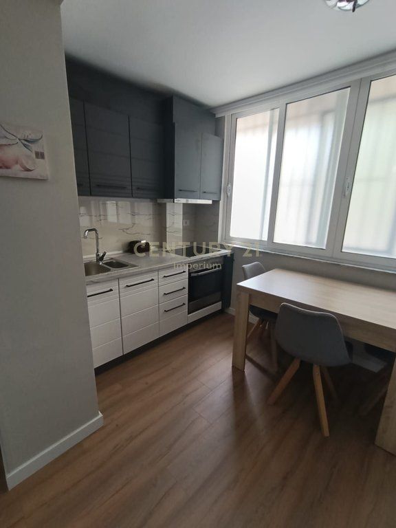 Apartament 2+1 me qera- Ish Bllok!