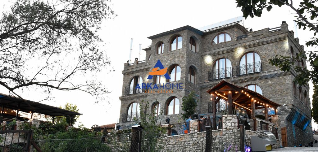 RESORT FOR SALE 1440M2 "MAMICA SQUARE, PETRELE" 4,000,000 EURO