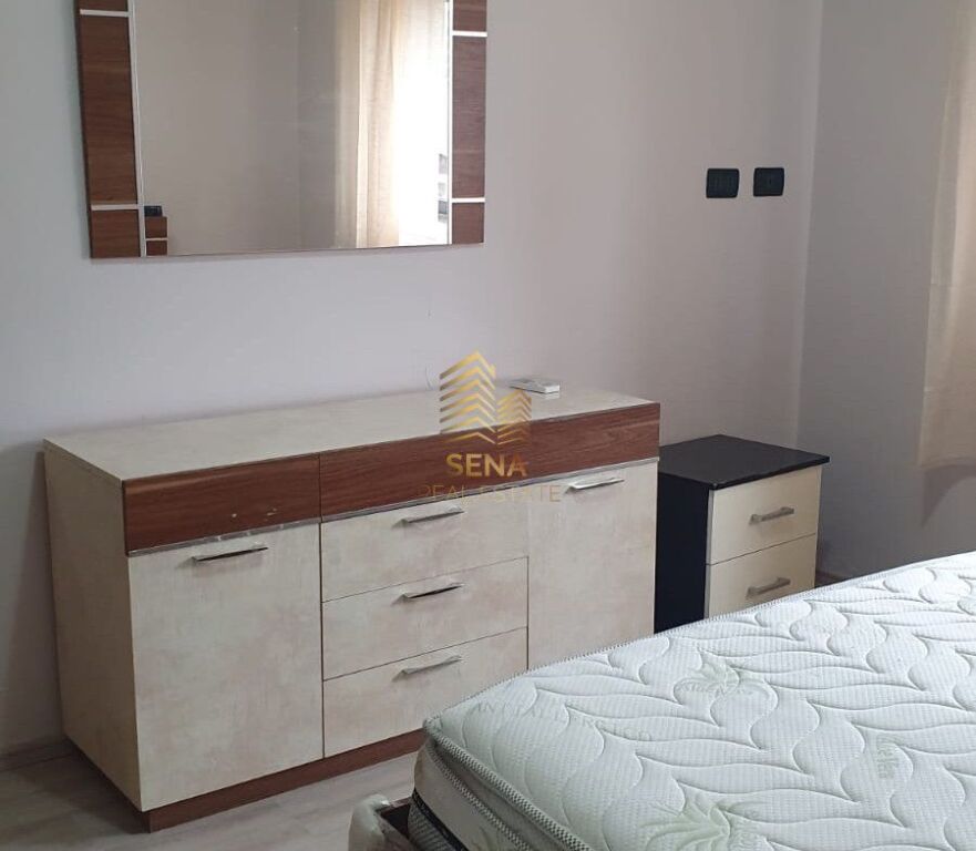 Qira, Apartament 1+1, Myslym Shyri, 60.000 ALL/muaj I Diskutueshem