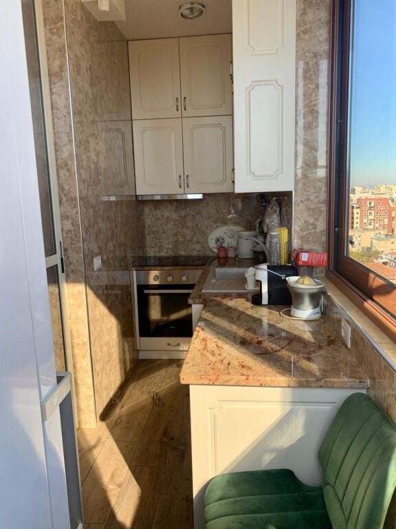 Jepet me qira apartament 1+1
