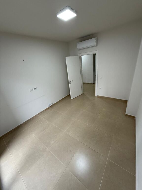 LOCALE UFFICIO IN AFFITTO IN VIA KOSOVAREVE