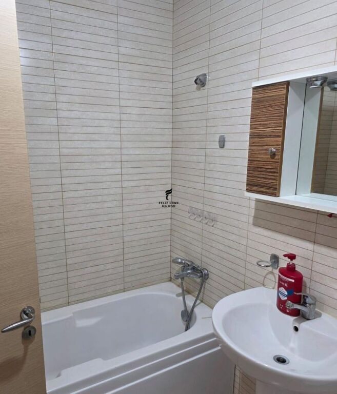 ZYRE ME QERA 105 M2 21 DHJETORI 65.000 LEKE FH-73448
