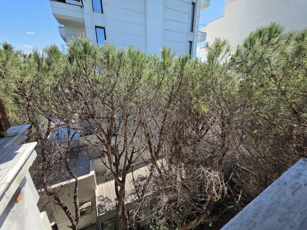 Ne Qerret Jepet Me Qira Apartament 1+1 Per Afatgjatë