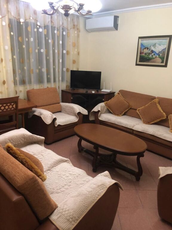Qera | Apartament 1 + 1 | Rruga e Elbasanit | 400 €/muaj