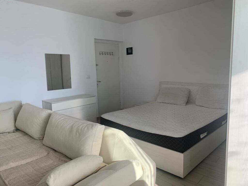 🏢Rruga Ferit Xhajko,,jepet me qera garsoniere 50m2,e mobiluar.40,000 Leke