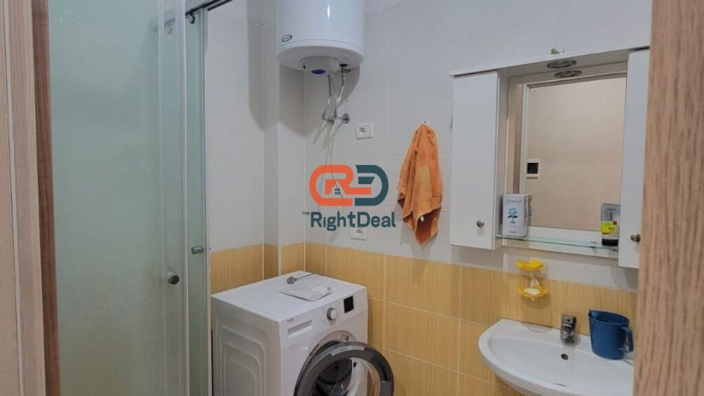 Ne Astir, Jepet Me Qira Apartament 1+1, Gati Per Banim!!!