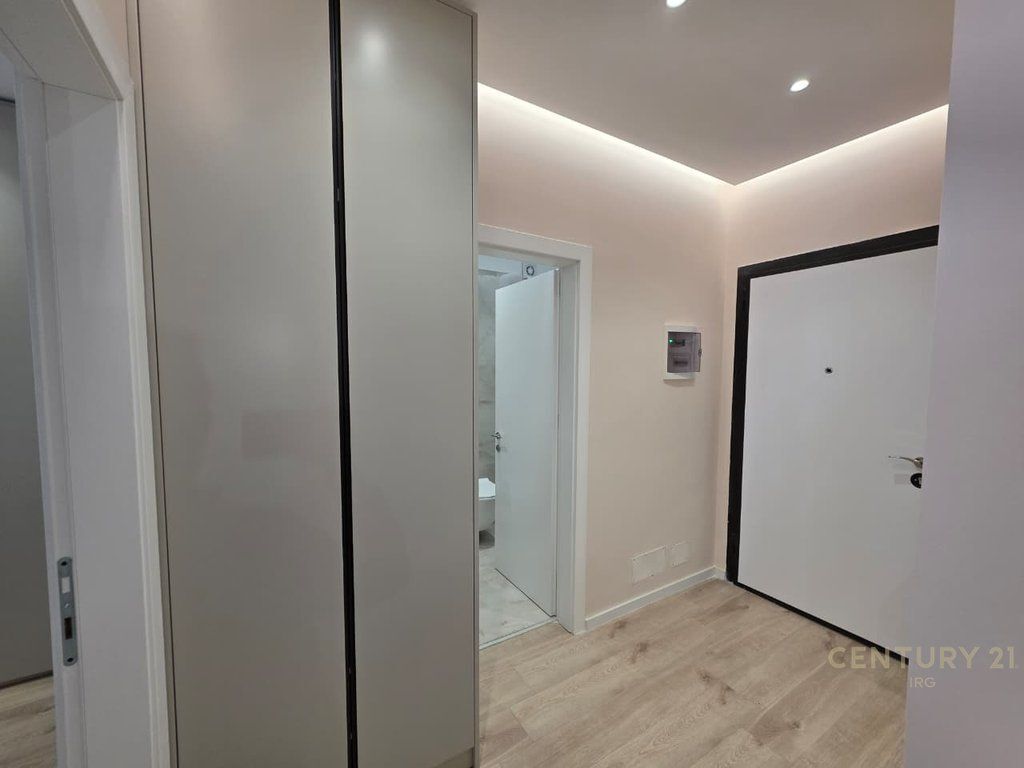 Apartament Modern 1+1 me qera tek Golden Tower Residence