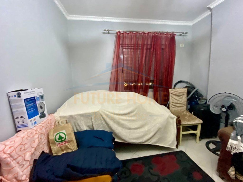 Shitet, Apartament 2+1, Unaza e Re, Tiranë