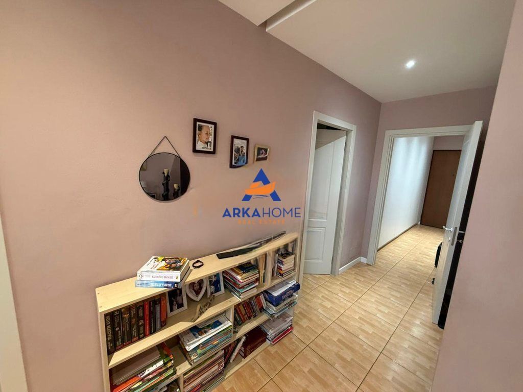 VENDESI APPARTAMENTO 2+1+BALCONE "TE ZOGU I ZI" 230.000 EURO