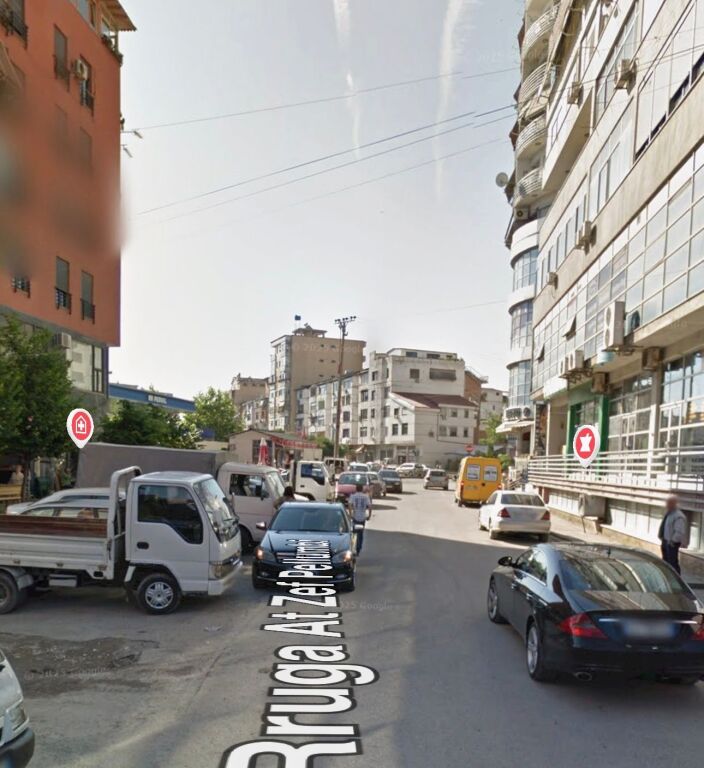 APARTAMENT NE SHITJE PRANE ZOGUT TE ZI