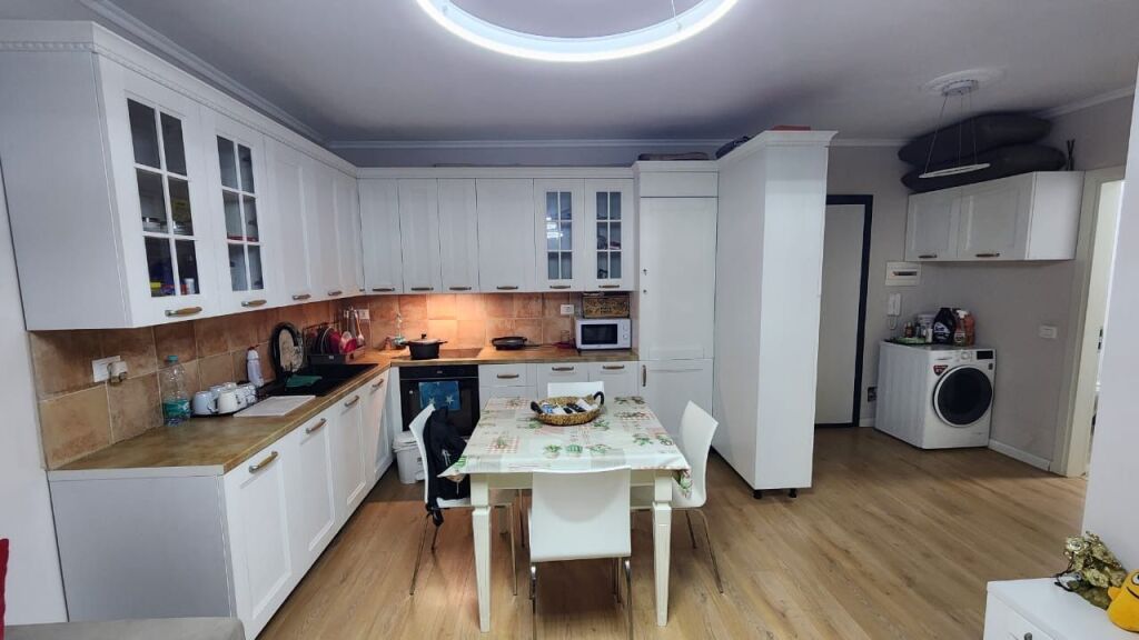 Apartment 1+1 for sale in Yzberisht !