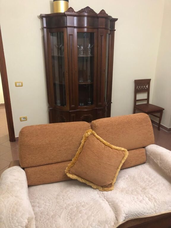 Qera | Apartament 1 + 1 | Rruga e Elbasanit | 400 €/muaj