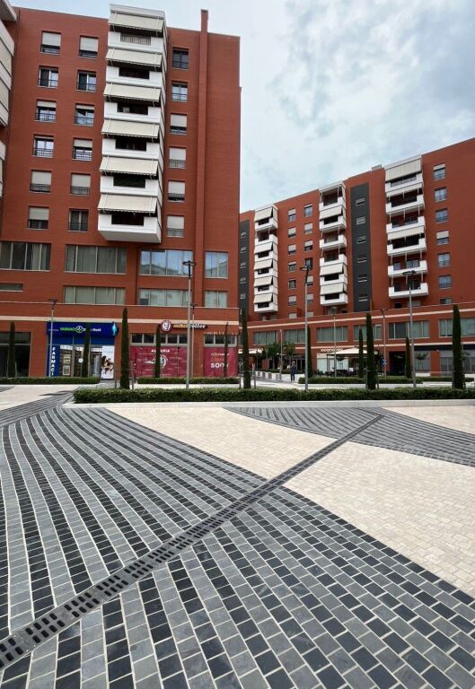 OFFICE FOR RENT AT DELIORGJI COMPLEX
