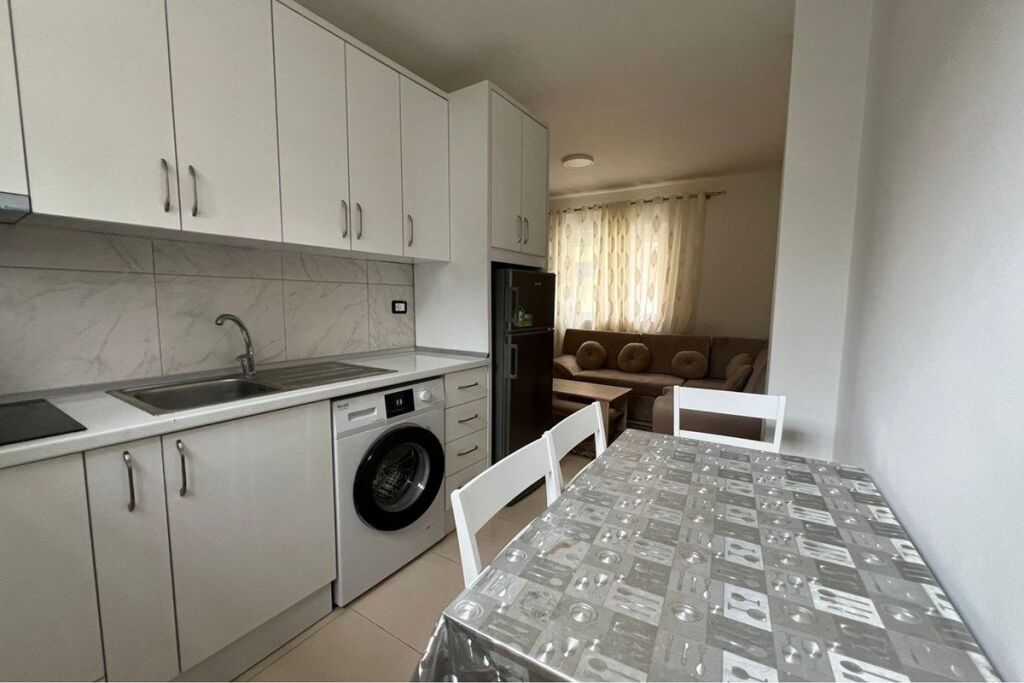 Apartment 1+1+Veranda for Rent near Fortuzi!
