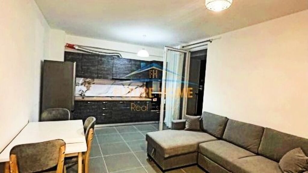 Affitto, Appartamento 2+1, Via 5 Maji, Tirana.
