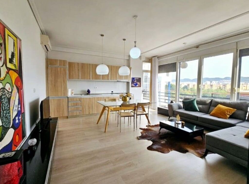 🏡 Shitet Apartament 1+1 në Laprakë
