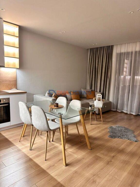 APARTAMENT 2+1+2+POST PARKIMI PRANE SPAK!