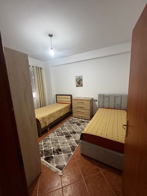 Shitet, Apartament 2+1, Yzberisht, Tek Nela 6